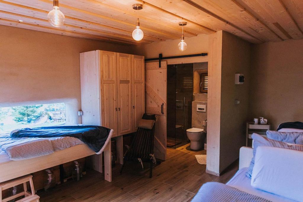 그로수플례 Sleeping With Bees - Tourist Farm Muha 아파트 외부 사진