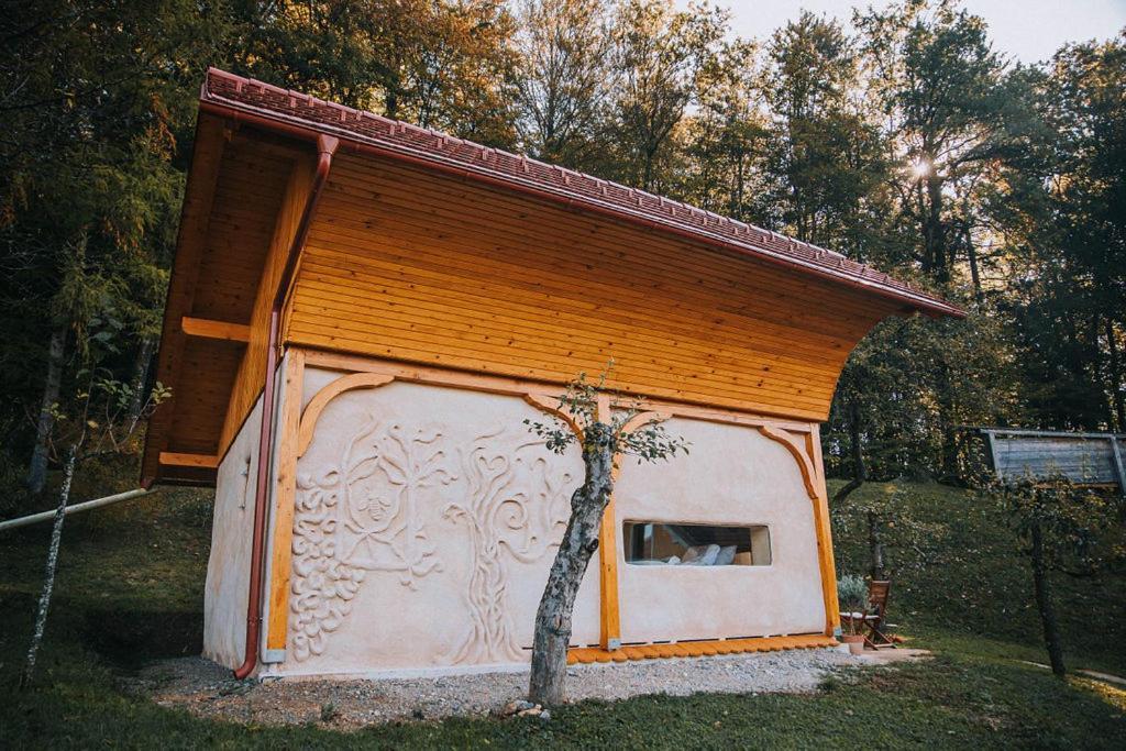 그로수플례 Sleeping With Bees - Tourist Farm Muha 아파트 외부 사진