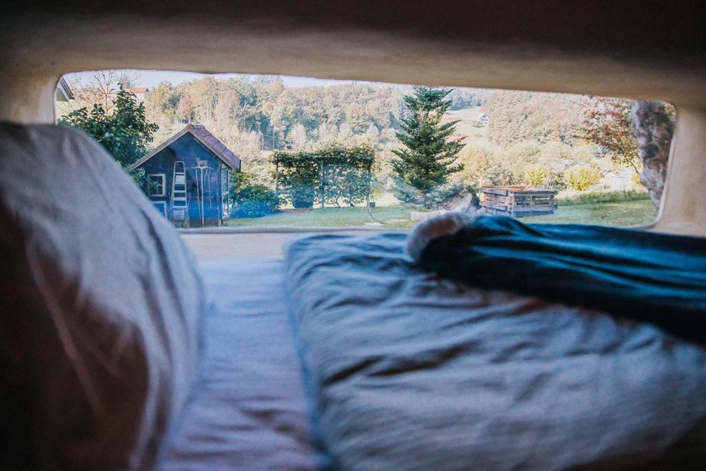 그로수플례 Sleeping With Bees - Tourist Farm Muha 아파트 외부 사진